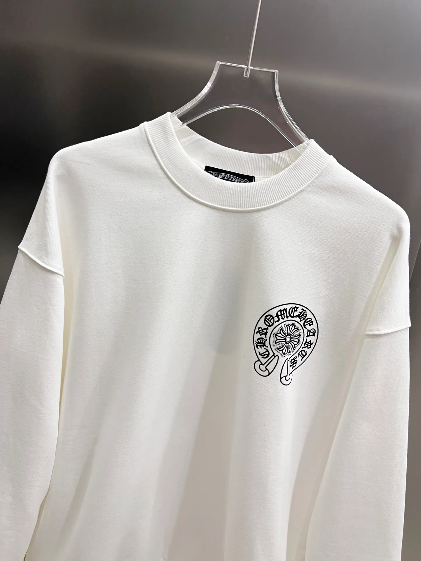 🅿️260 CH Crow 2025 autumn and winter new round neck long-sleeved sweatshirt Ten horseshoe Sanskrit characters Middle Eastern and Australian diamonds + flocking design technology The real thing is great🔥Same style for men and women Loose version Size S M L XL XXL Five sizes black white